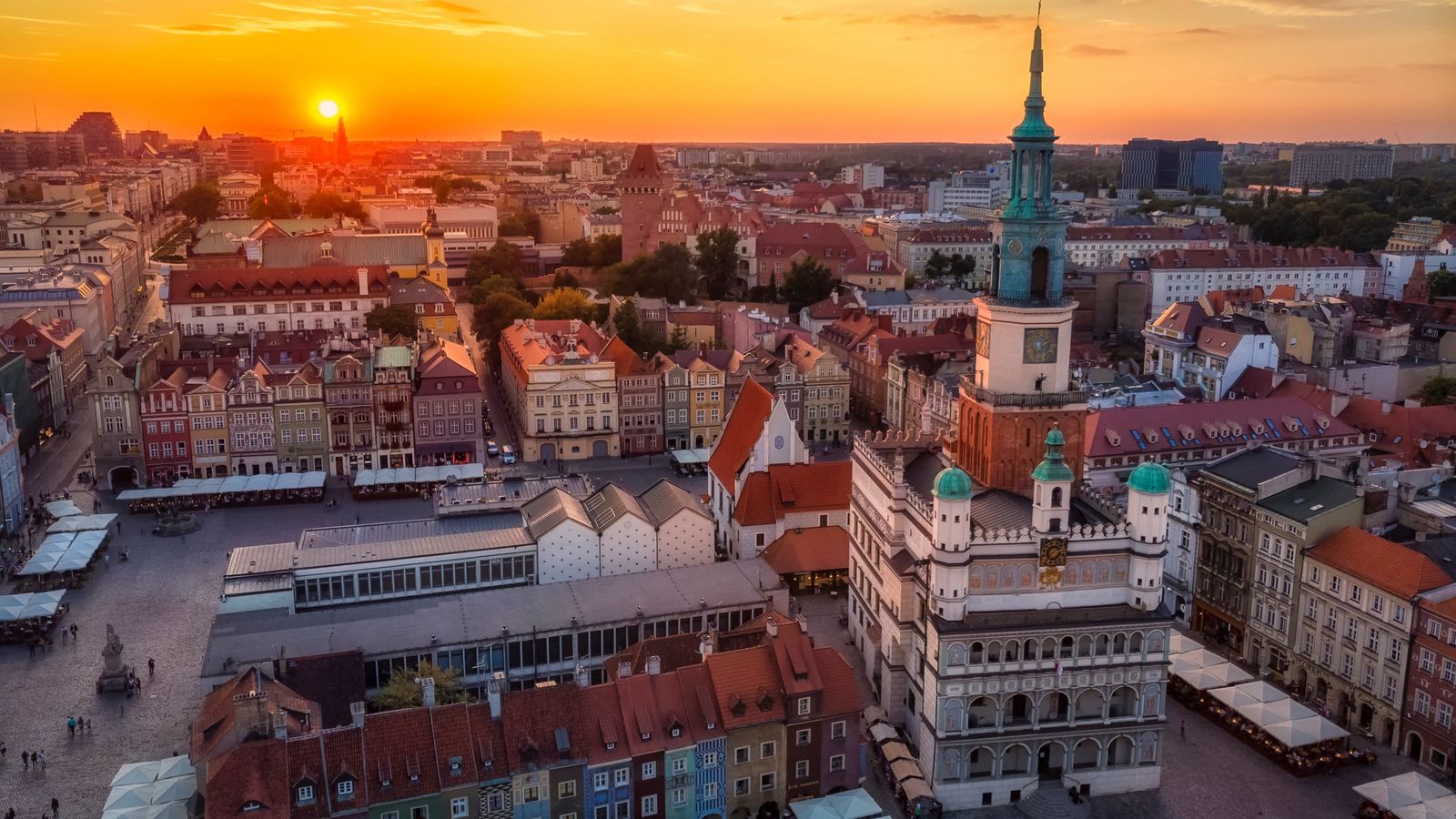 Jeżyce: ta sama tkanka, inny status