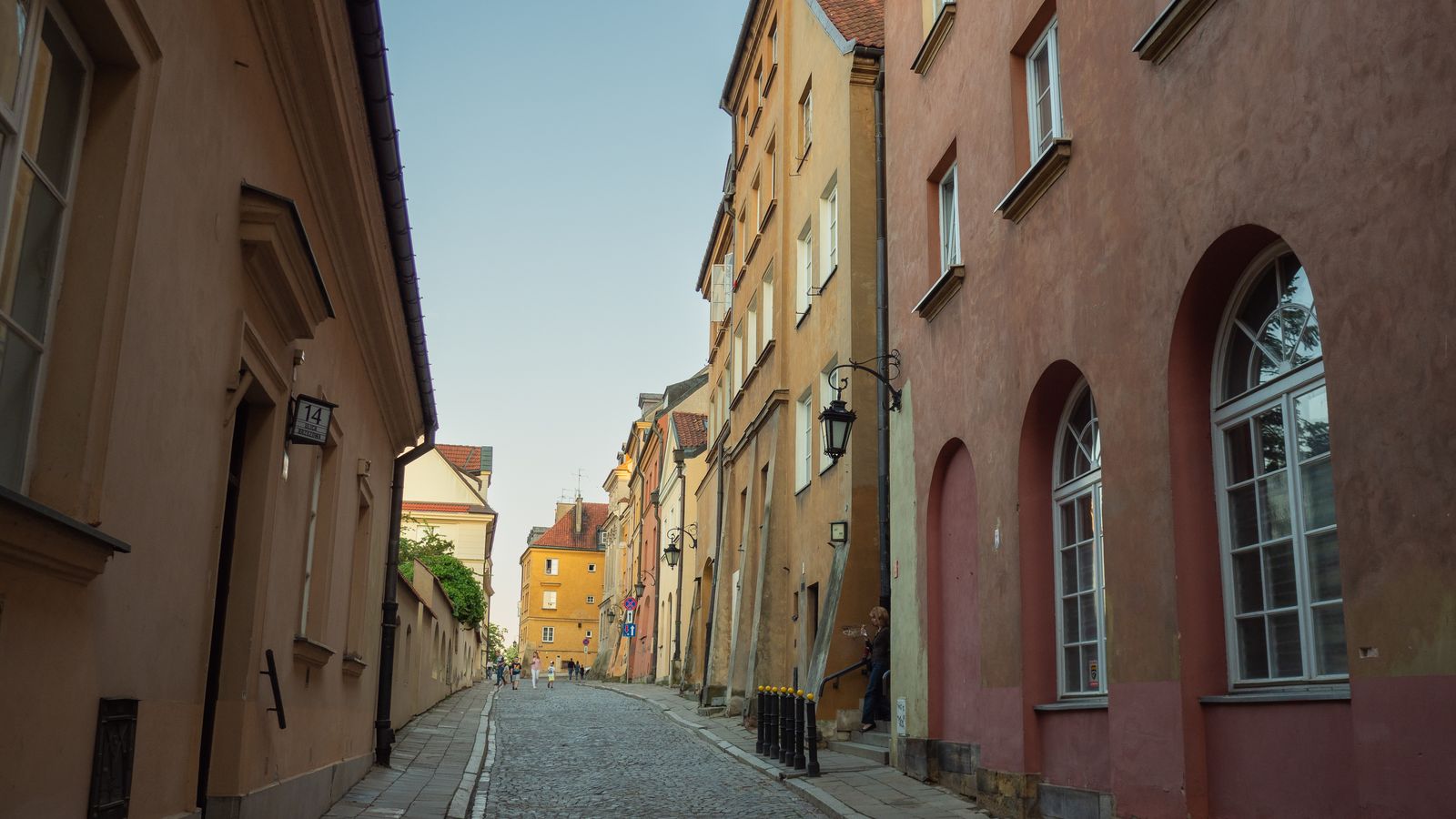 Dom o szerokości 92 centymetrów, który formalnie nie jest domem
